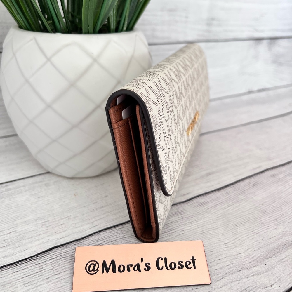🦋Michael Kors Trifold Wallet - Picture 2 of 7